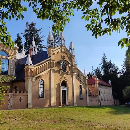 Alte Schule Wittenberg, 3 Fuer Bis Zu 12 Personen, An Der Elbe, Mit Garten