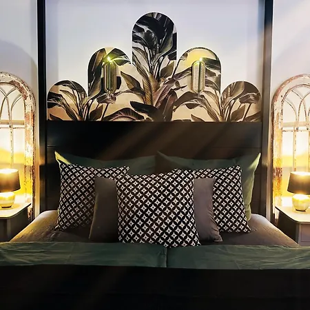 Apartmán Alte Schule Wittenberg, 3 Fuer Bis Zu 12 Personen, An Der Elbe, Mit Garten