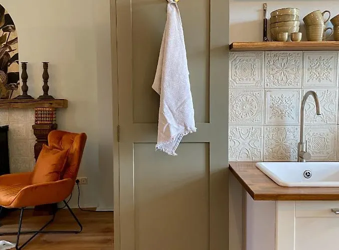 Alte Schule Wittenberg, 3 Fuer Bis Zu 12 Personen, An Der Elbe, Mit Garten