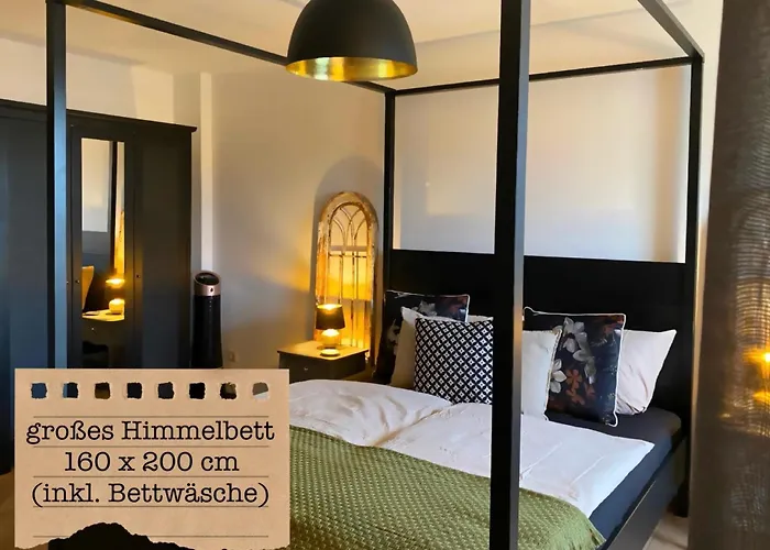 Alte Schule Wittenberg, 3 Fuer Bis Zu 12 Personen, An Der Elbe, Mit Garten Apartmán