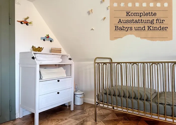 Alte Schule Wittenberg, 3 Fuer Bis Zu 12 Personen, An Der Elbe, Mit Garten